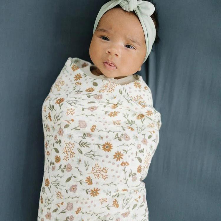 Swaddles & Blankets