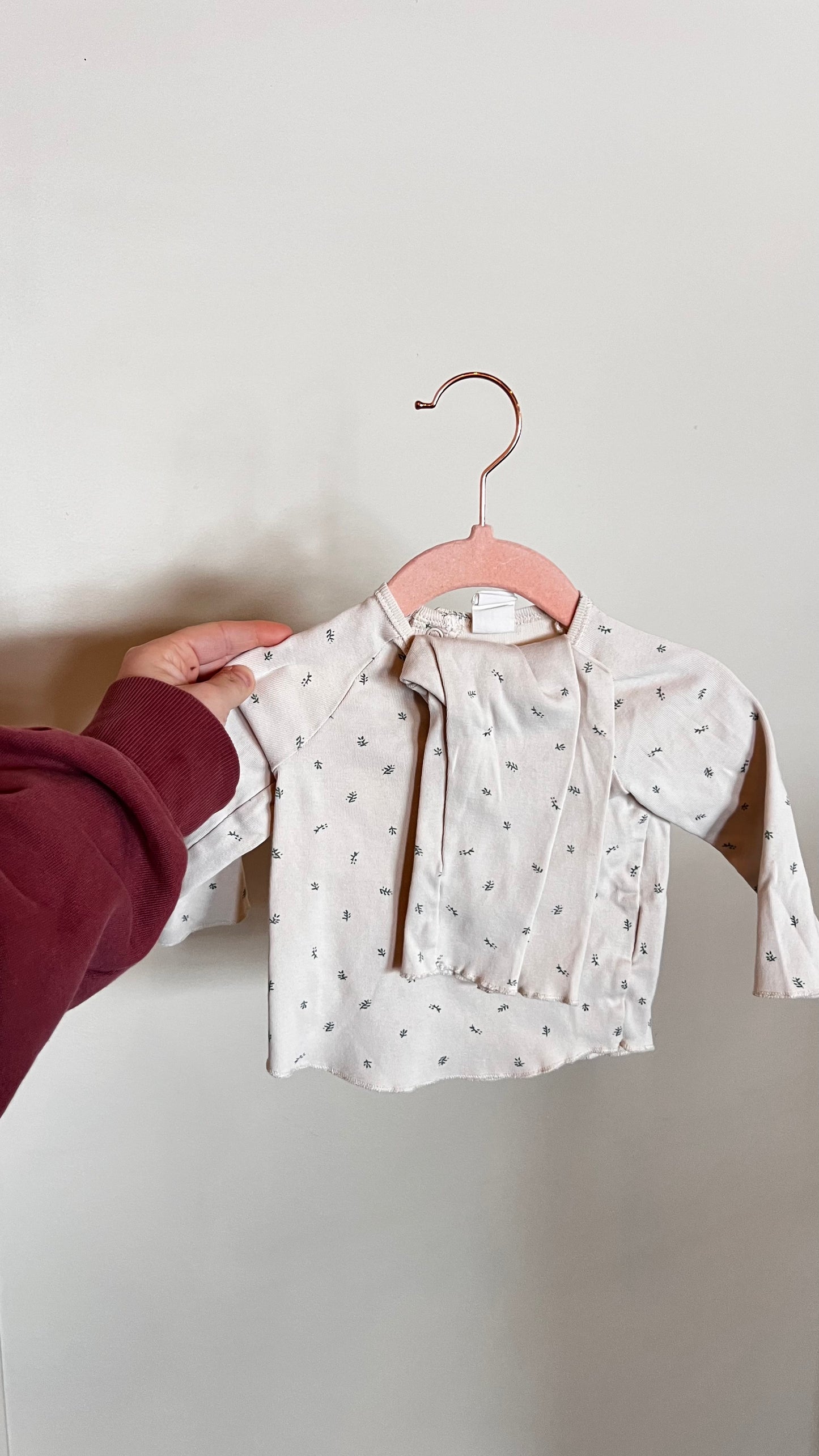 KD - Consignment - H&M Two Piece Set - 9M