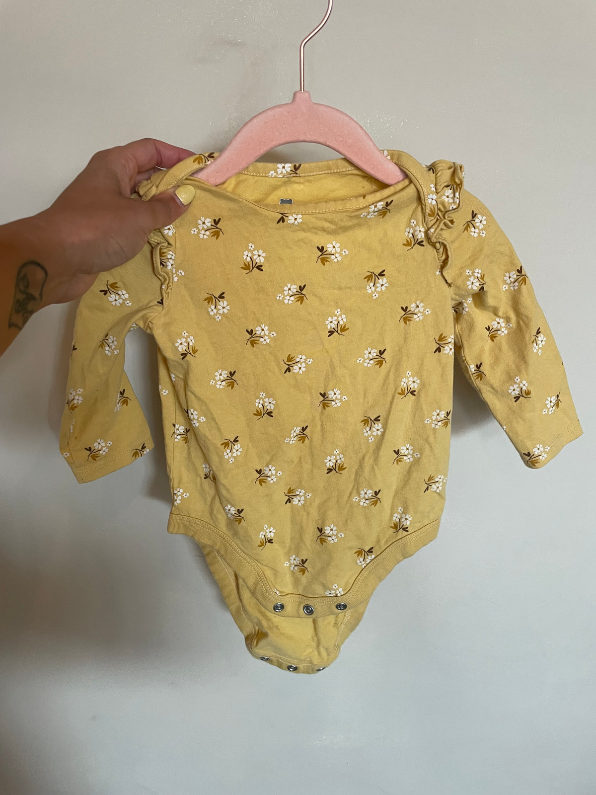 CC -Consignment - Baby Gap Yellow Floral Onesie - 6-12M