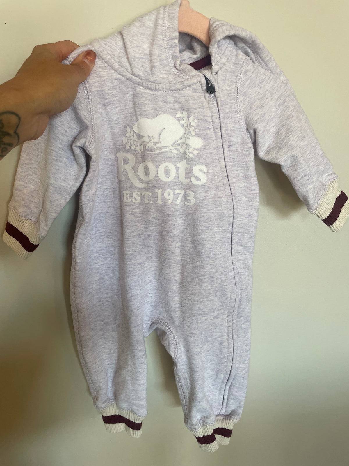 JH - Consignment - Roots Cabin Jumper - 3-6M