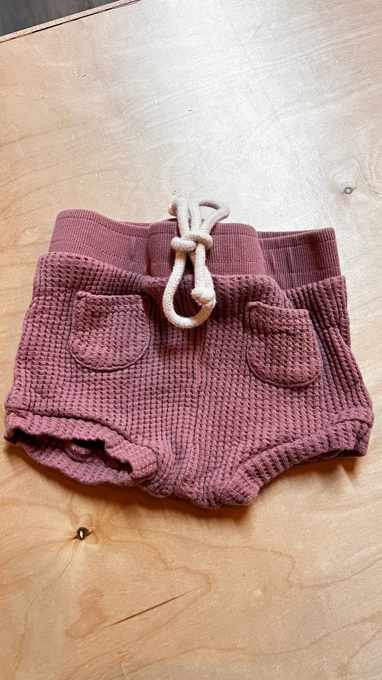 KD - Consignment - Jamie Kay Waffle Shorts - 3Y