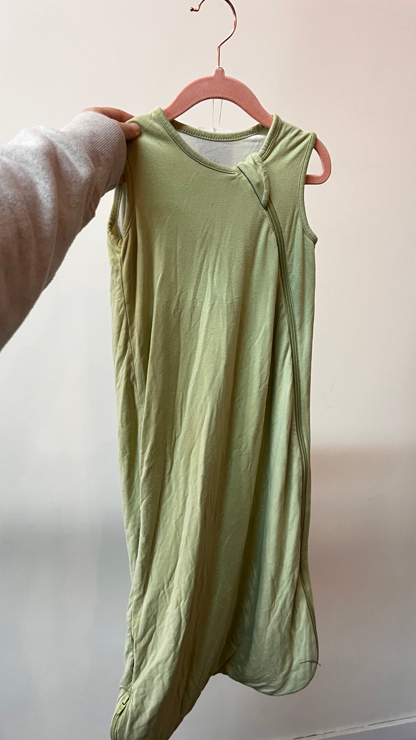 Trendy & Chic - Kyte Baby Medium - 0.5 TOG Sleep Sack - Pistachio