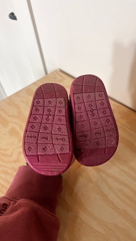 MR - Consignment - Toms Cheetah Baby Shoe - T4