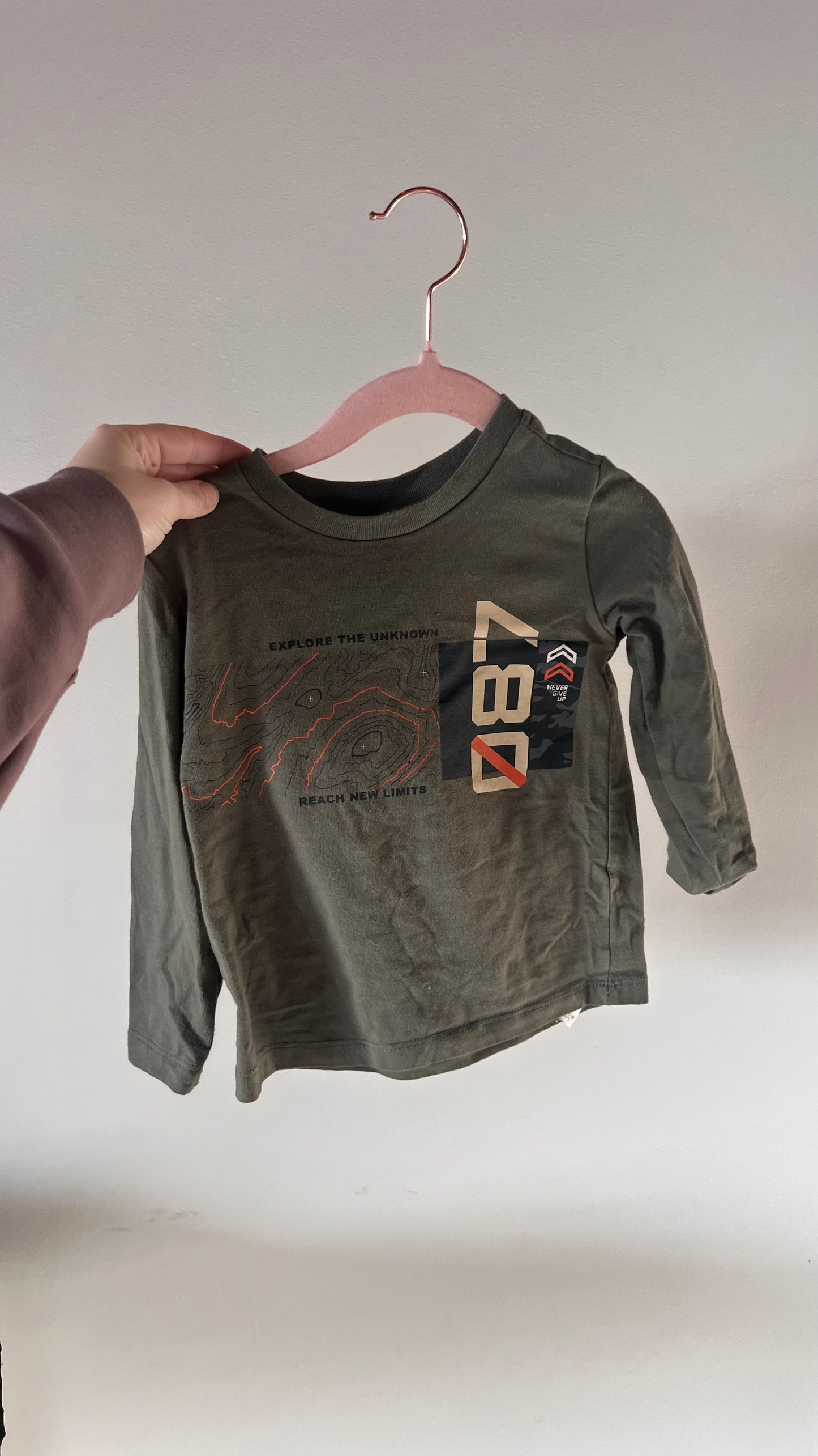 ME - Consignment - Mid - Long Sleeve 2/3Y