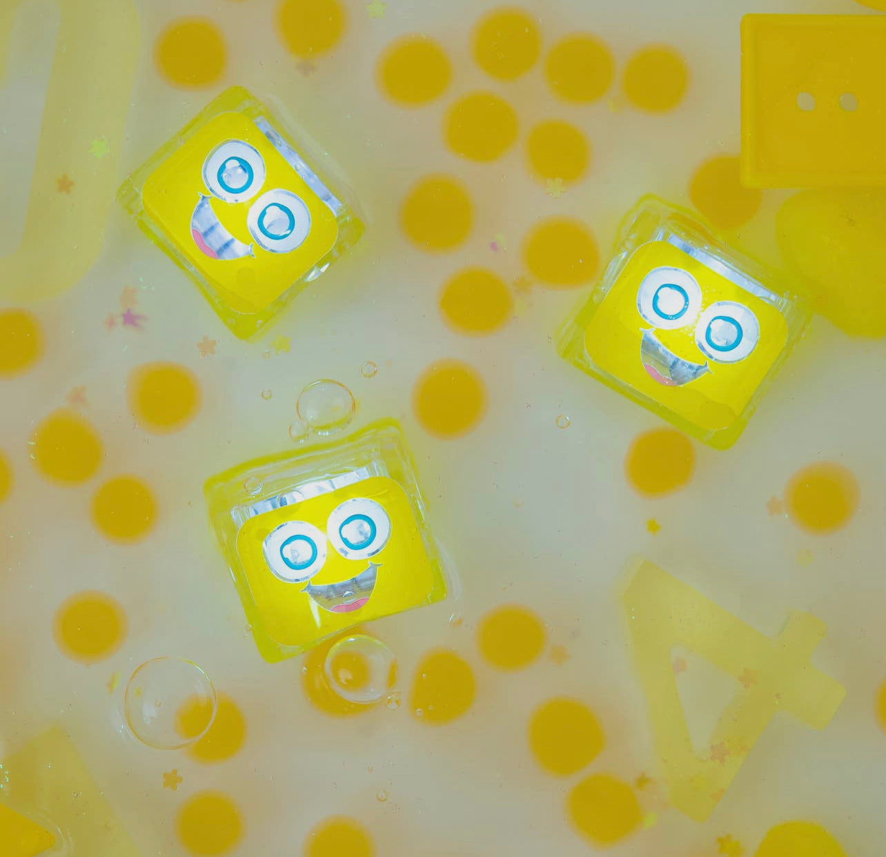 Glo Pals - Alex Light up Cubes