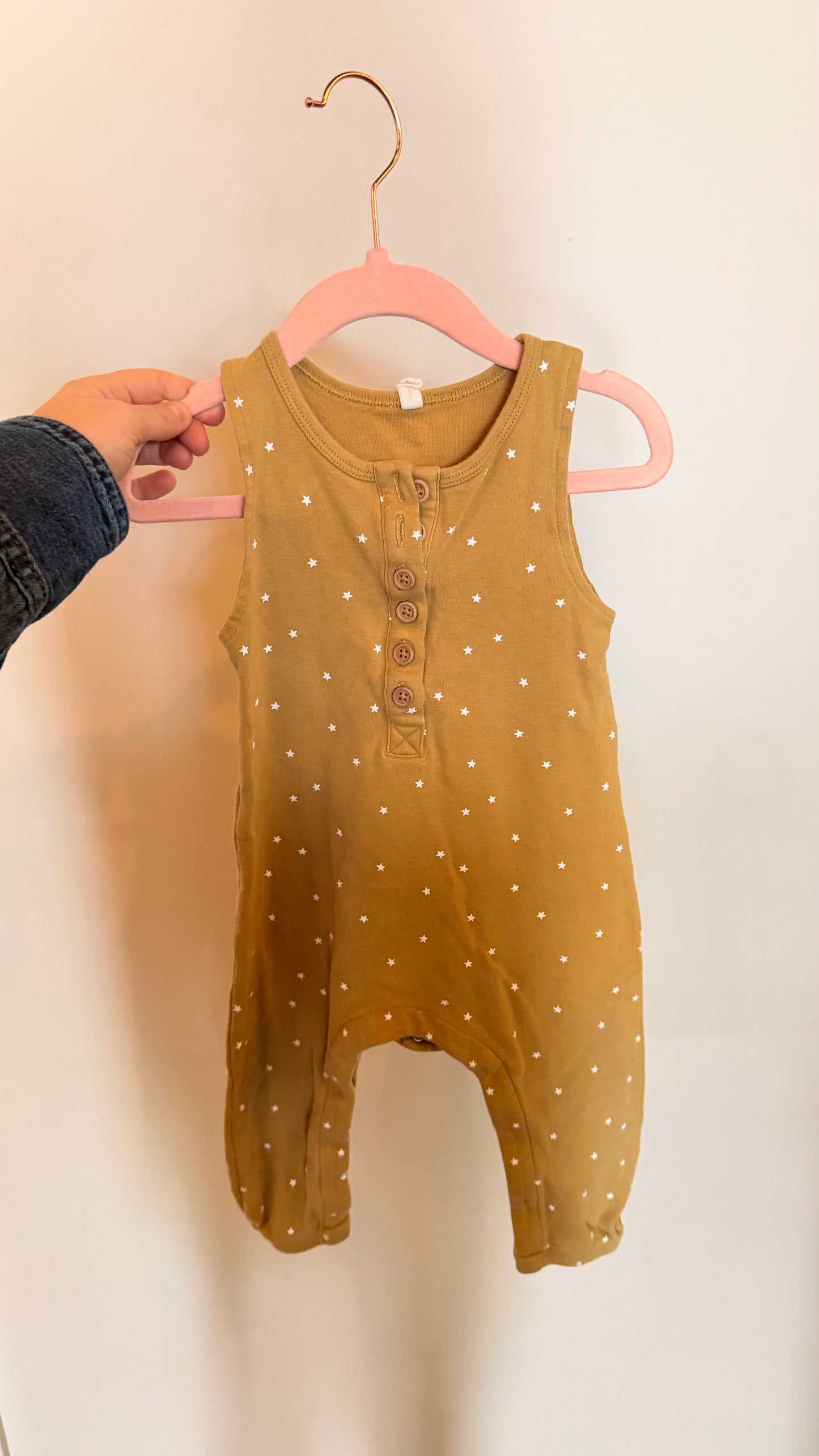 KD Consignment - Quincy Mae Mustard Star Romper 12-18M