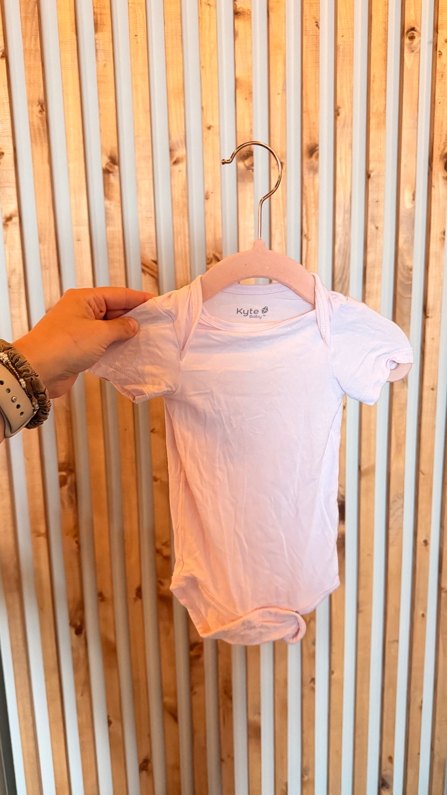 SM - Consignment - Kyte Baby Pink Onesie 0-3M