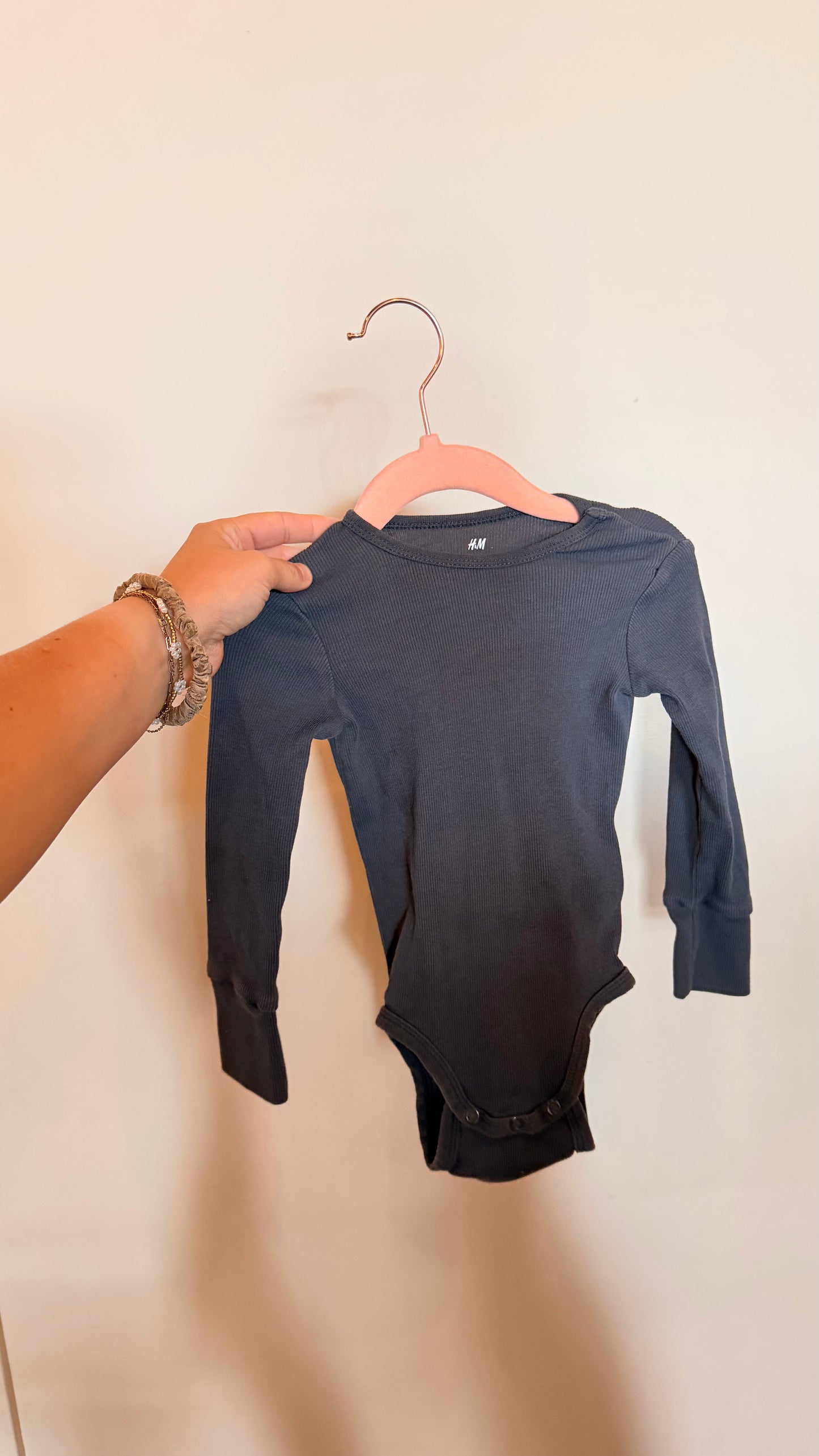EM - Consignment - H&M - Charcoal Ribbed Bodysuit - 9-12M