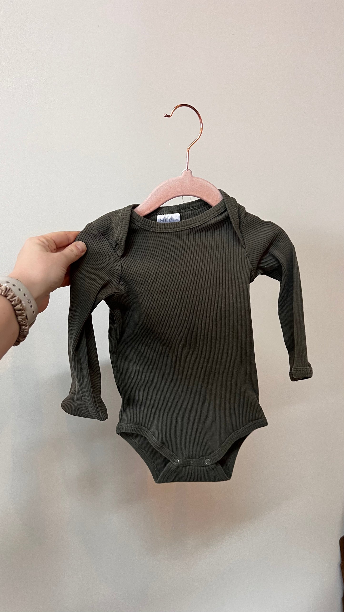 SS - Consignment - Mebie Baby Ribbed Bamboo Green Long Sleeve Bodysuit - 12-18M