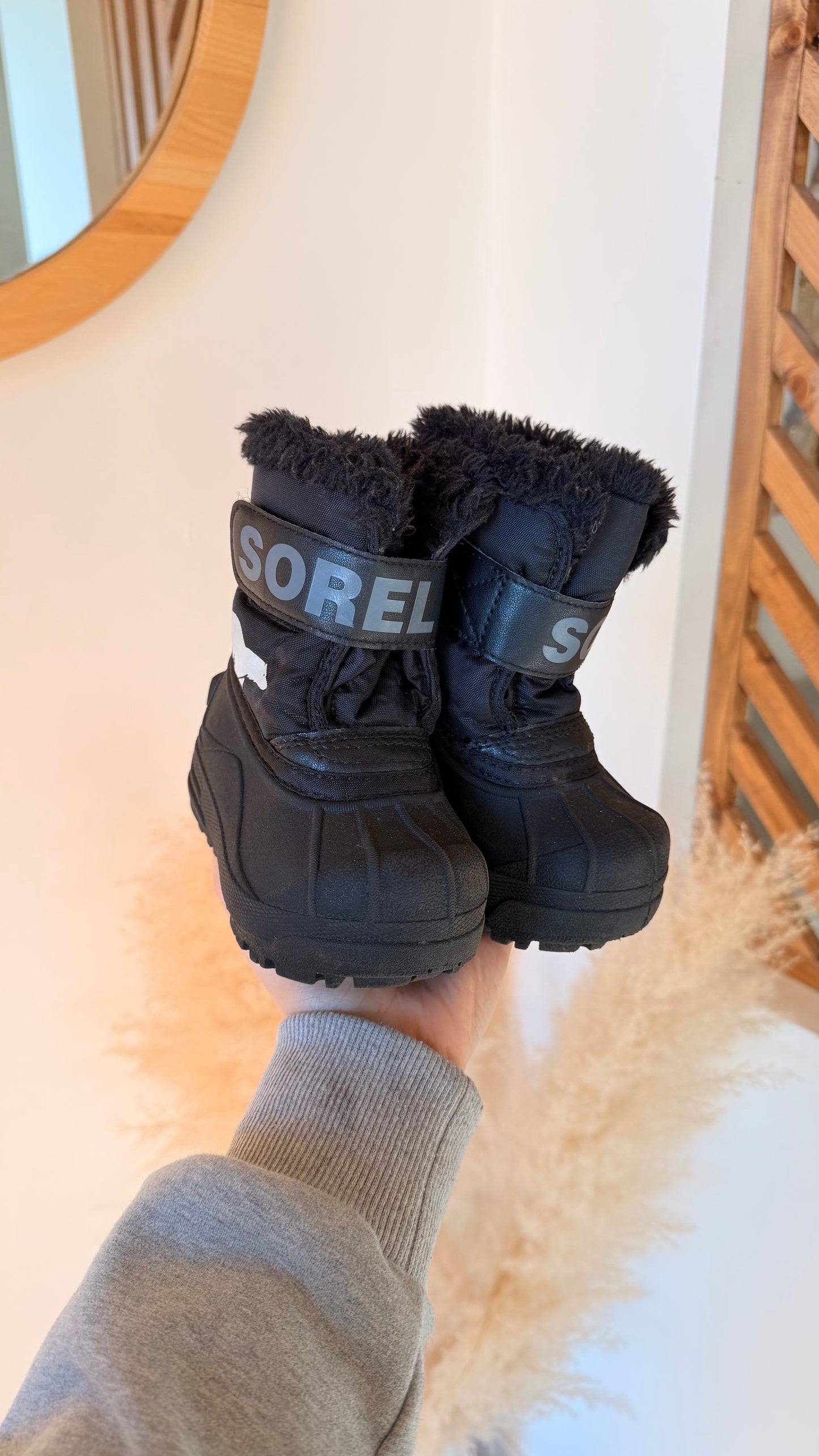 CC Consignment - Sorel Black Winter Boots - Size 5