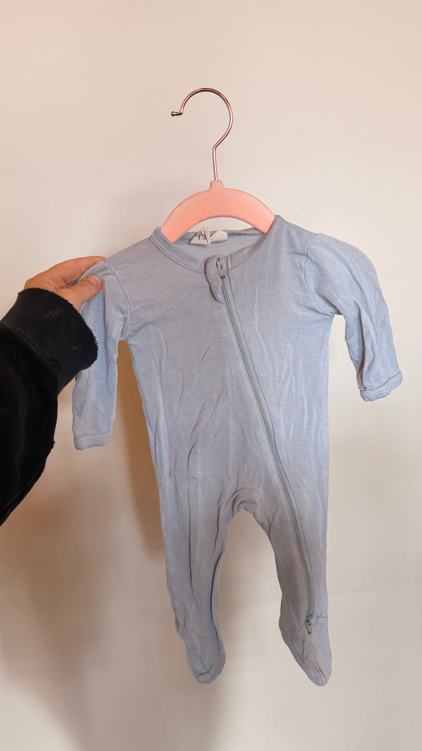 BB Consignment - Kyte Baby Grey Bamboo Sleeper