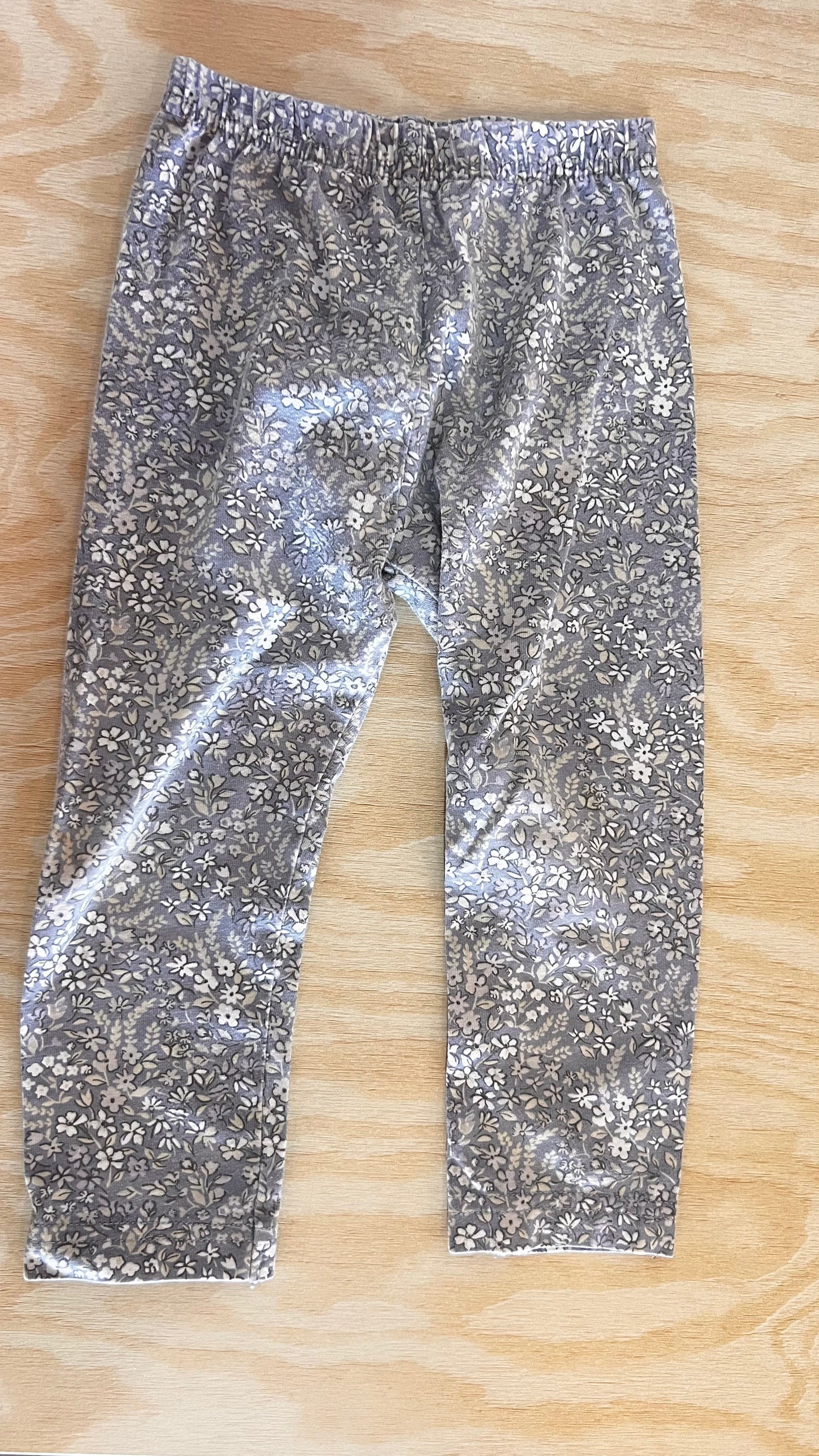 CD - Consignment - Jamie Kay Purple Floral Leggings 1ay