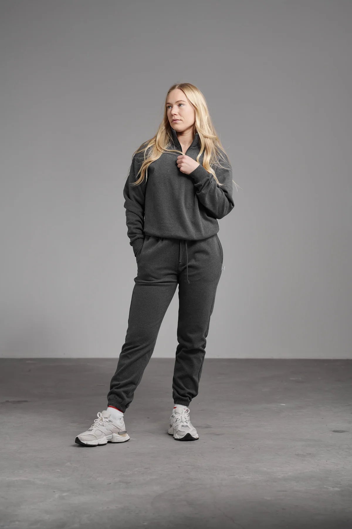 RYPE ACTIVE - SWEATPANTS - CHARCOAL