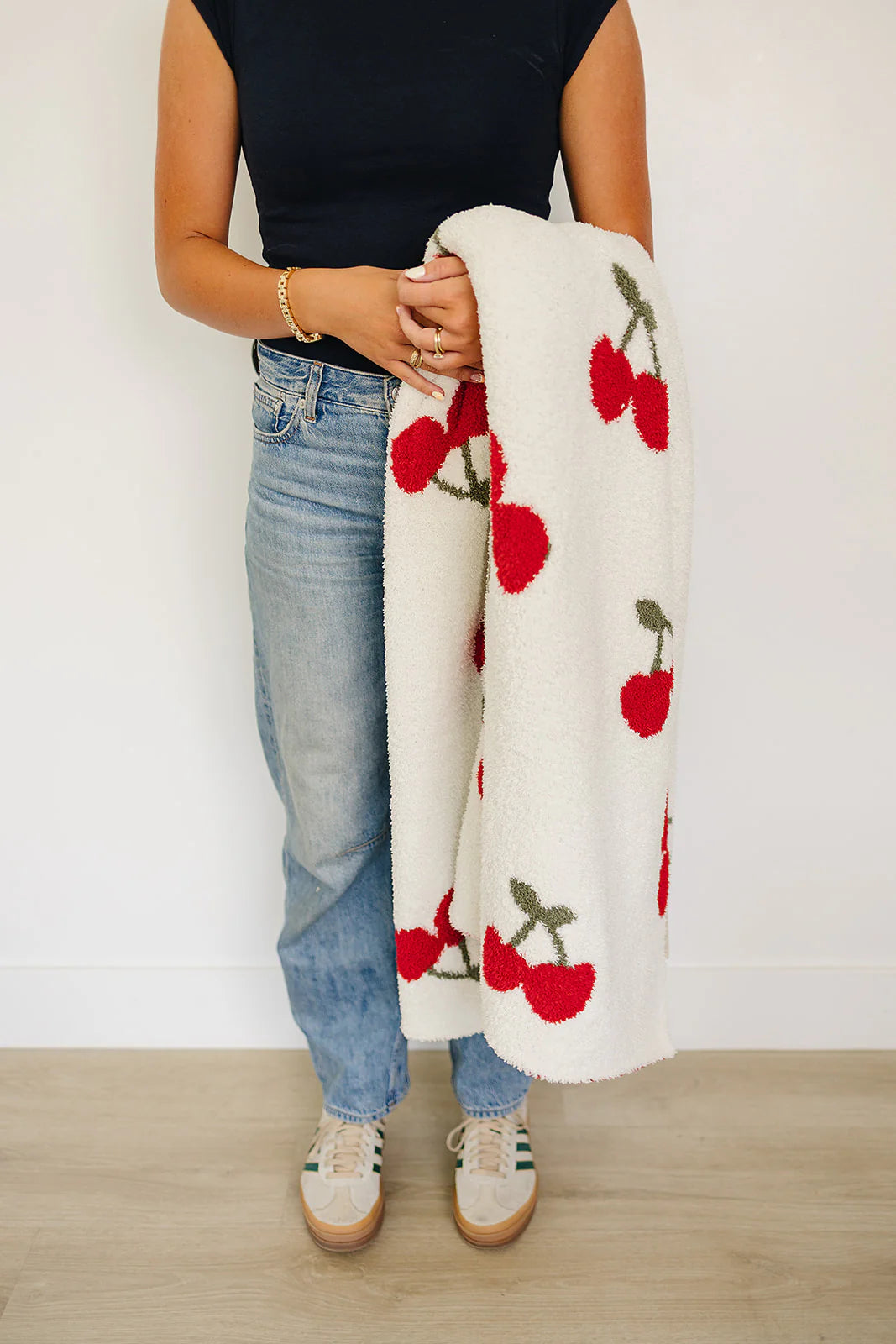 Mebie Baby - Cherry Plush Blanket