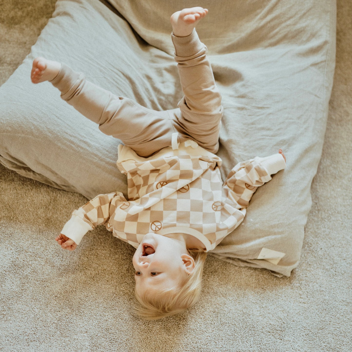 LITTLE LUBA - Checker Sweatshirt