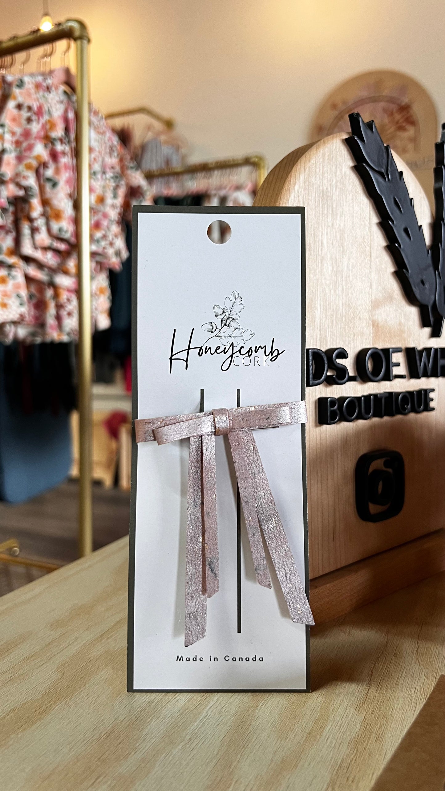 Honeycomb Cork - Jane Cork Bow