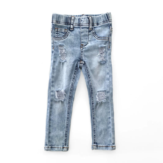 Lenox James - DISTRESSED JEANS - LIGHT WASH