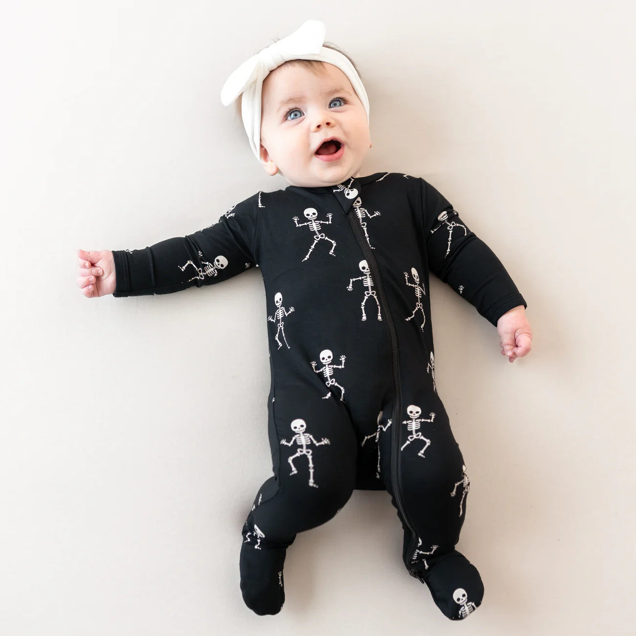Kyte Baby - Zippered Footie in Skeleton