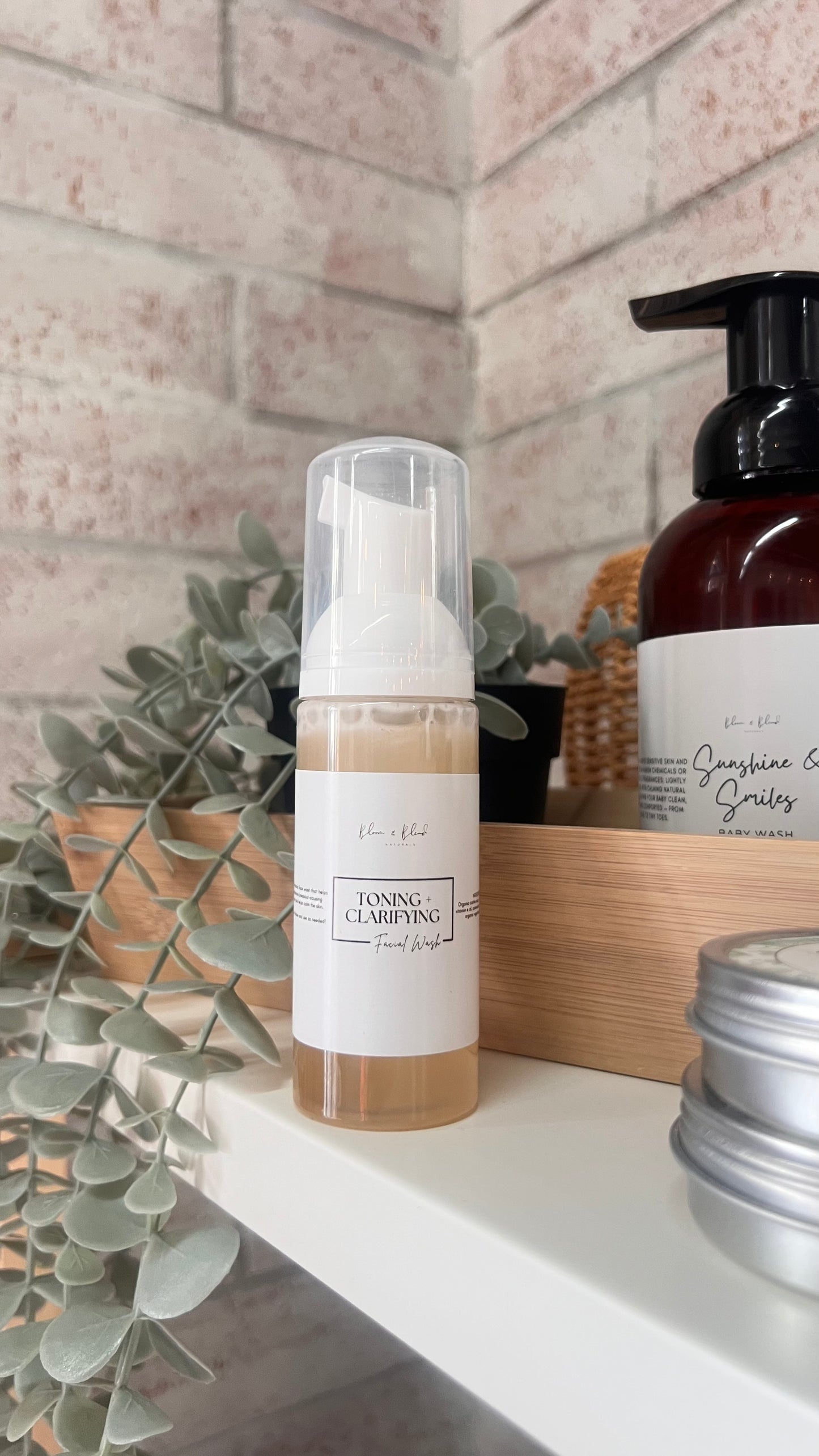 Bloom & Blend - Toning & Clarifying Foaming Face Wash - Mini