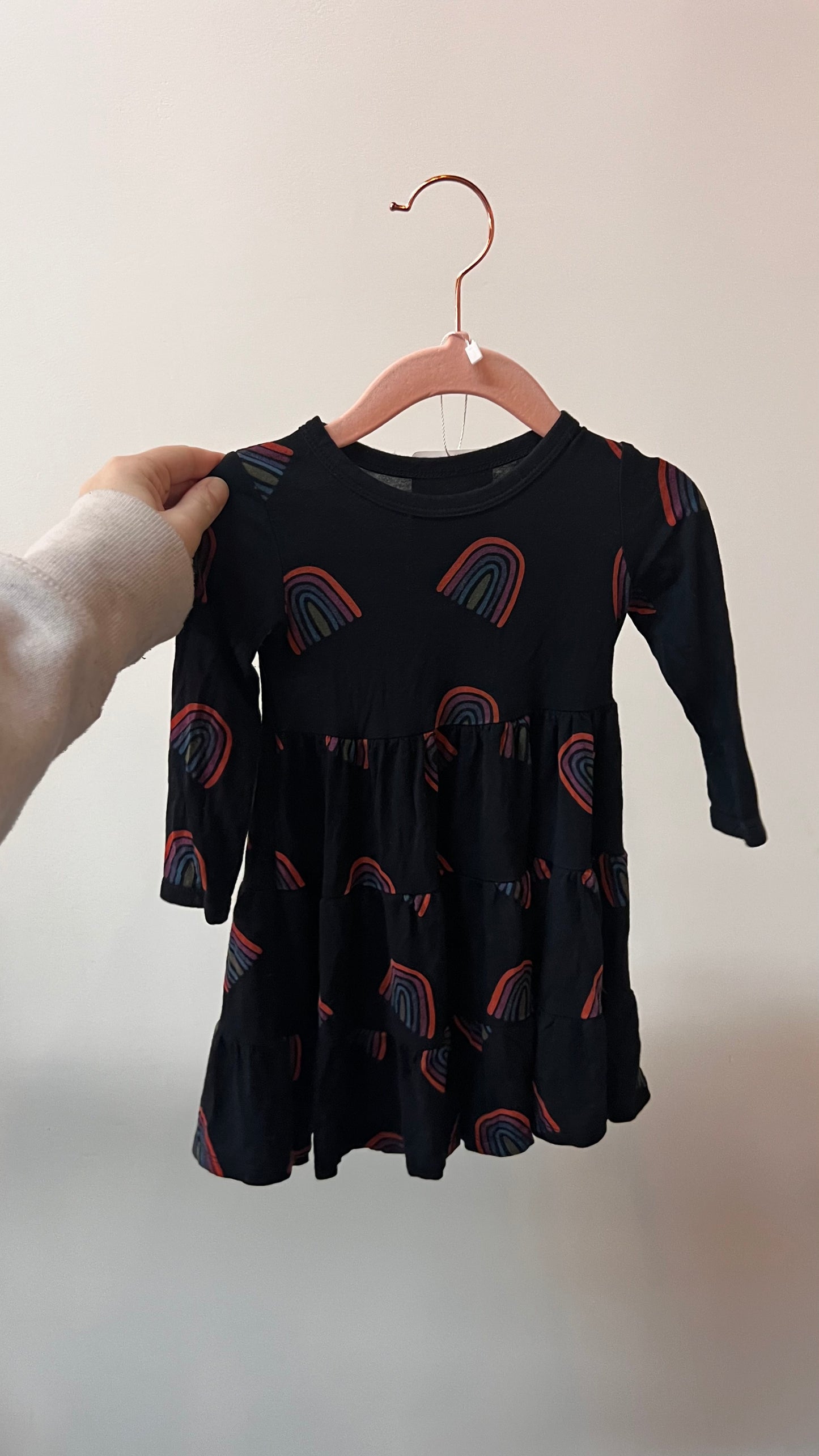 Trendy & Chic - Kyte Baby - 12-18M Rainbow Dress