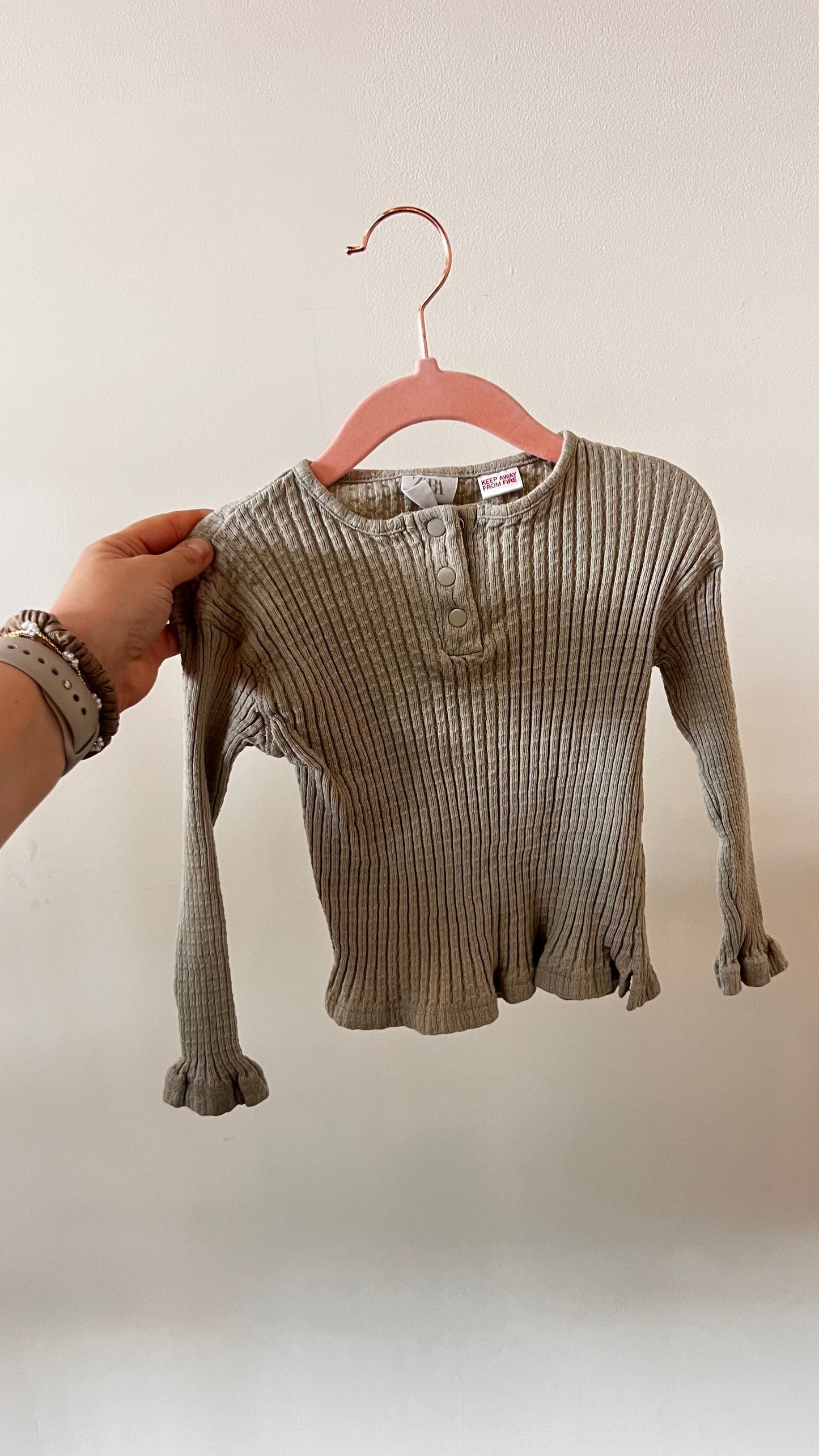 DS - Consignment - Zara Grey Long Sleeve 3-4Y