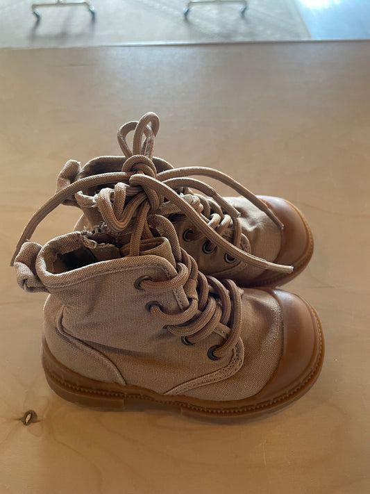BM - Consignment - Zara Beige Boots - Toddler Size 5