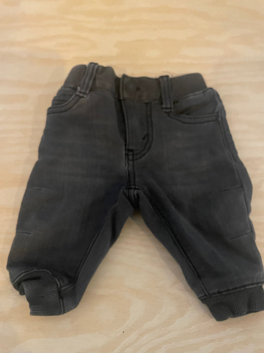 LK - Consignment- Levi’s Knit Jogger - 3M