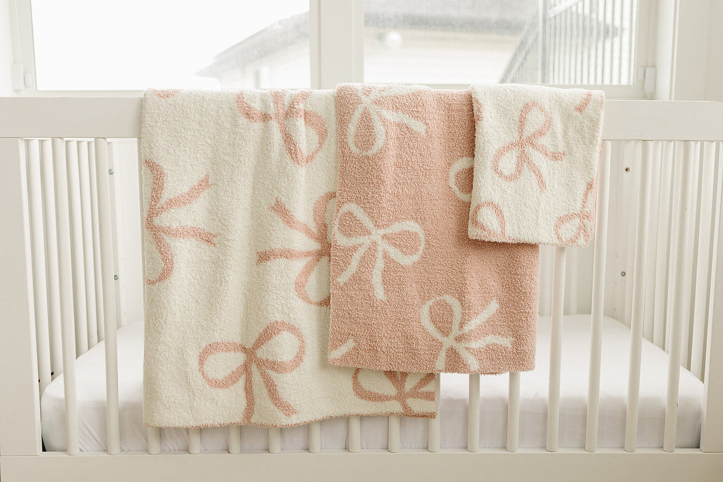 Pre Order - Mebie Baby - Pink Bow Plush Blanket