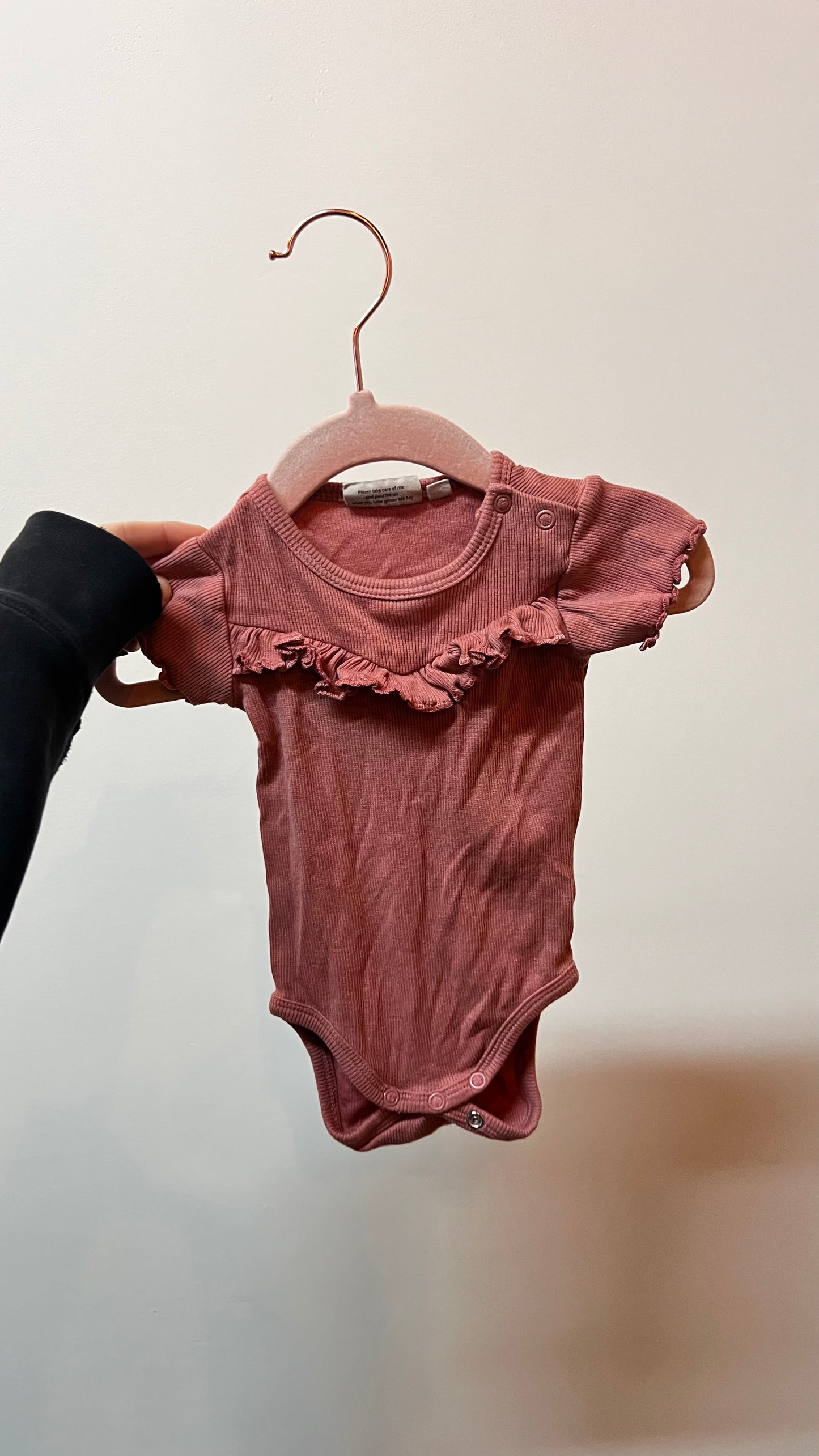 KD - Consignment - Wheat Kids - Ruffle Onesie - 3M