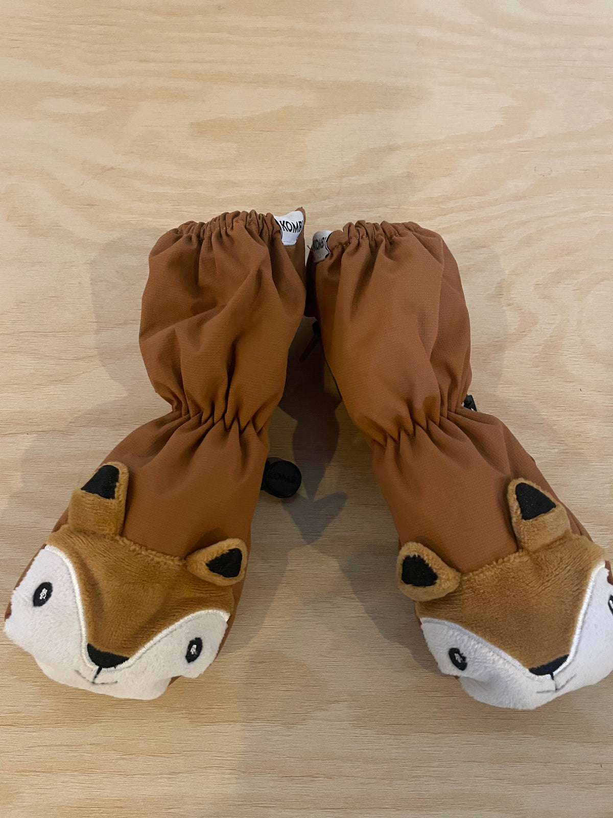 CAR MAR - Consignment- Kombi Gloves - 6-12 M