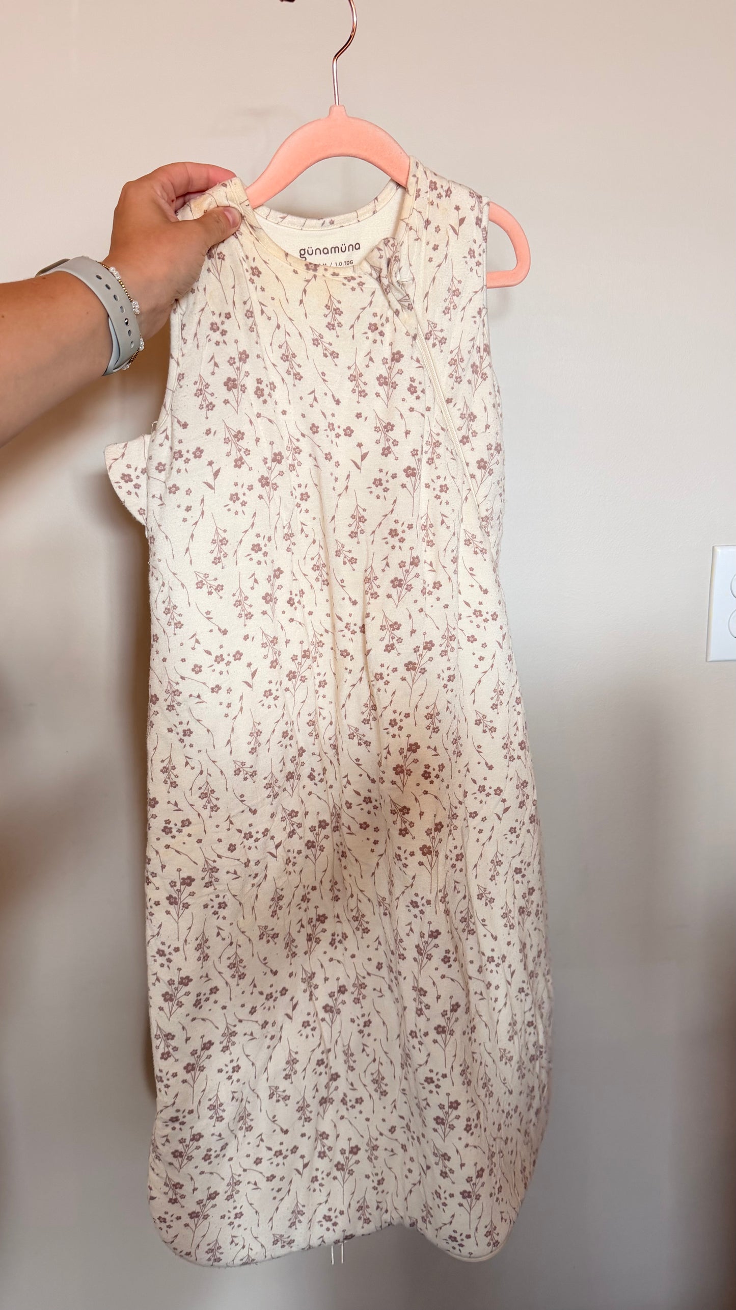SJ - Consignment - Gunamuna Beige Floral Sleep Sack 9-18M 1.0TOG