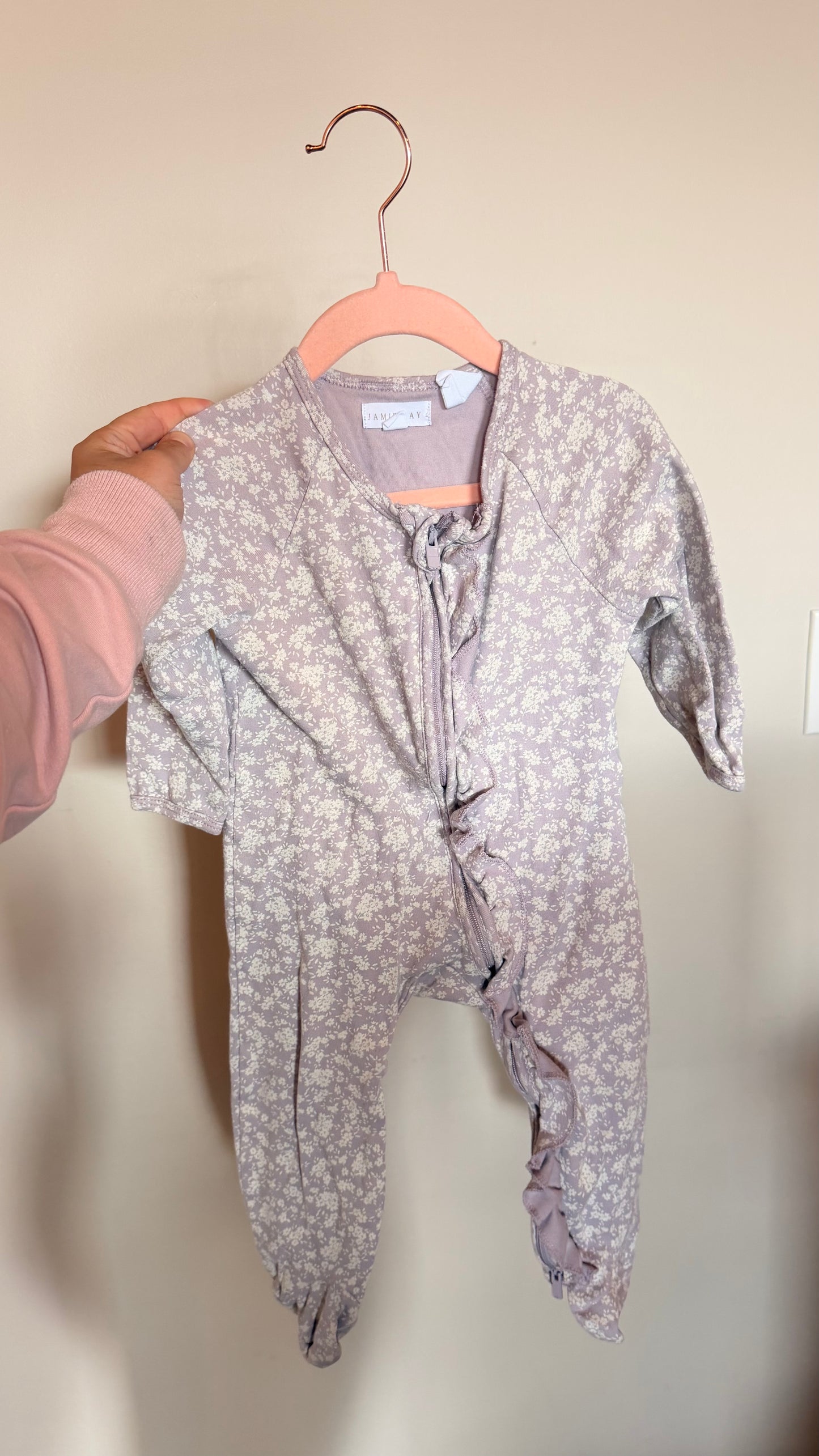 CD - Consignment - Jamie Kay - Purple Floral Sleeper 2Y