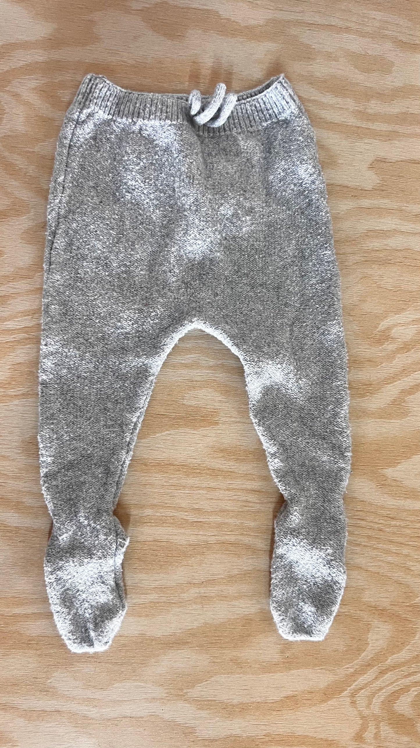 KD - Consignment - Zara Grey Leggings w/ Footies 1-3M