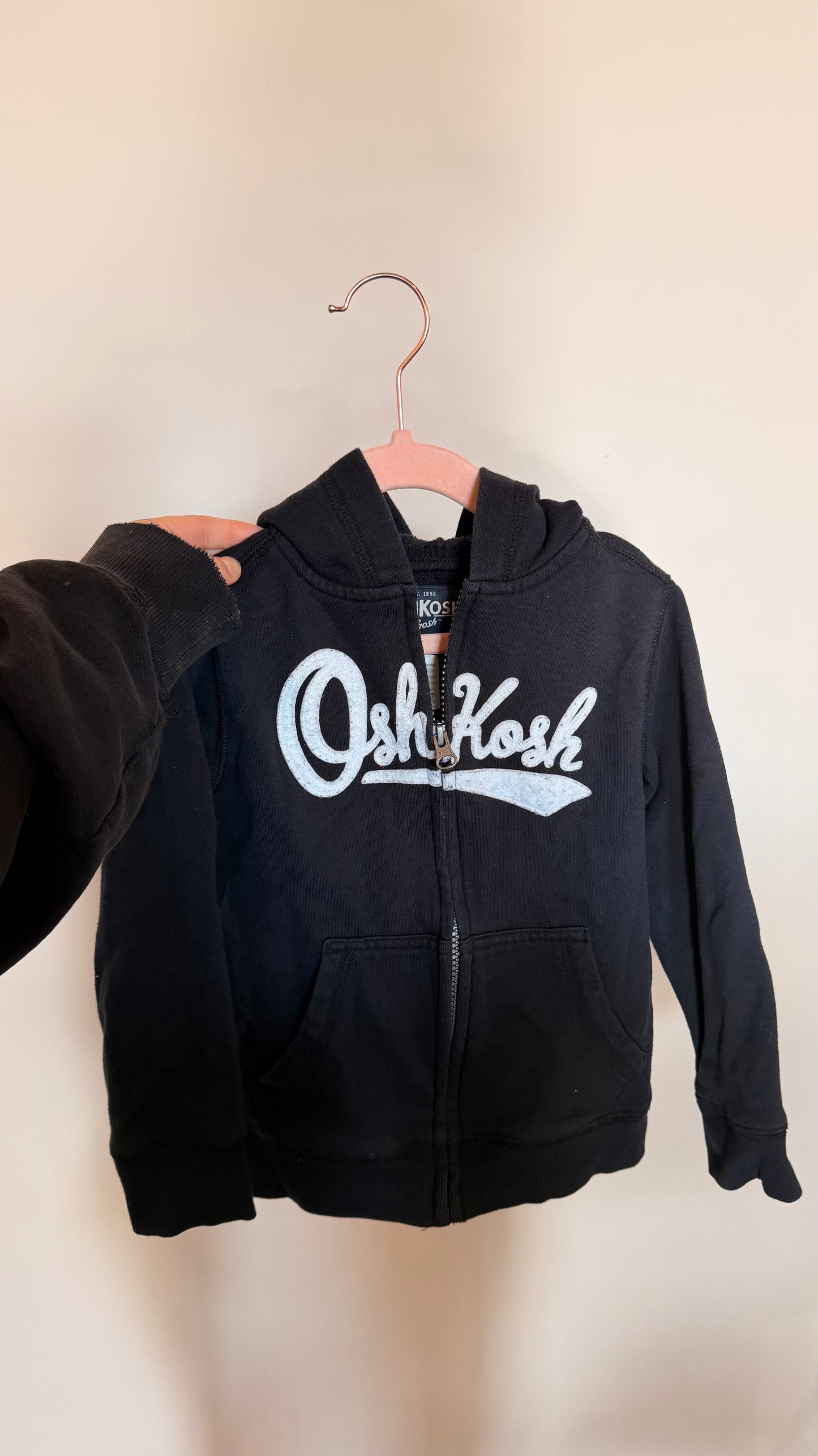 SP Consignment - Oshkosh Black Hoodie 5T