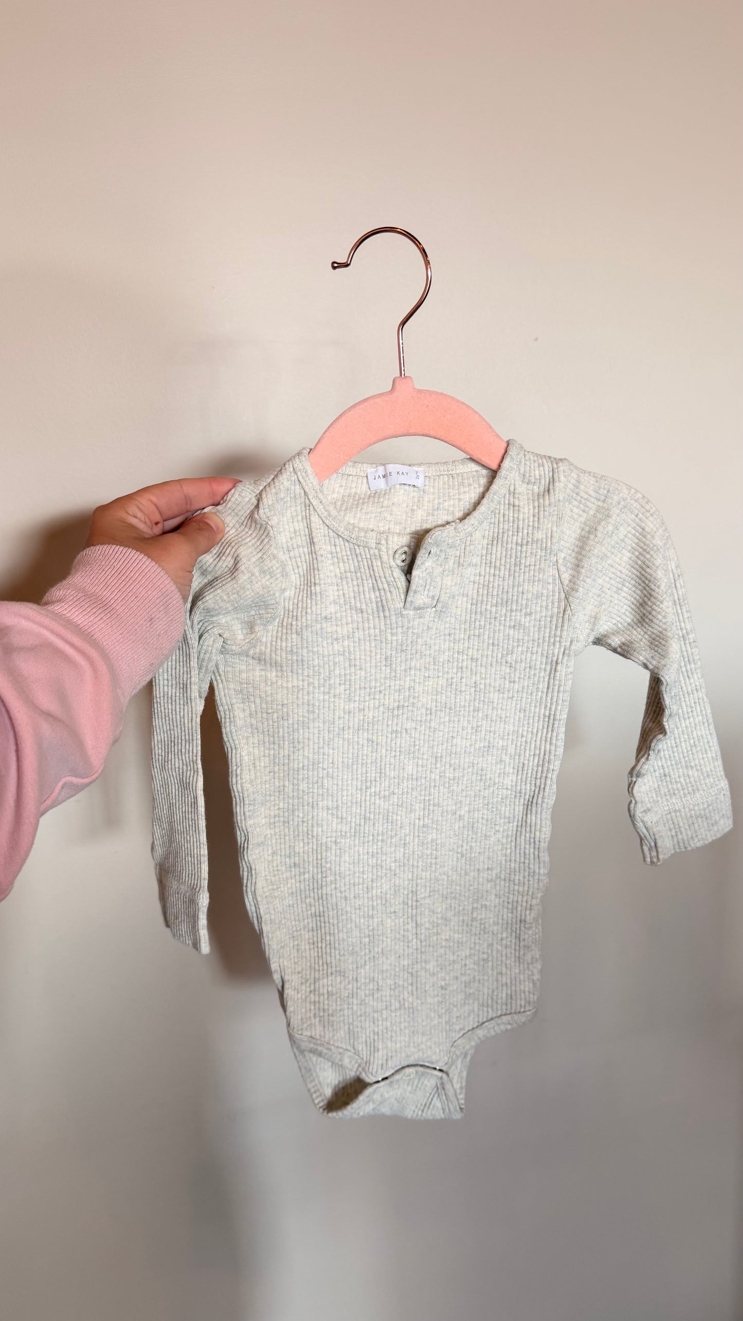CD - Consignment - Jamie Kay Oatmeal Ribbed Bodysuit 2Y