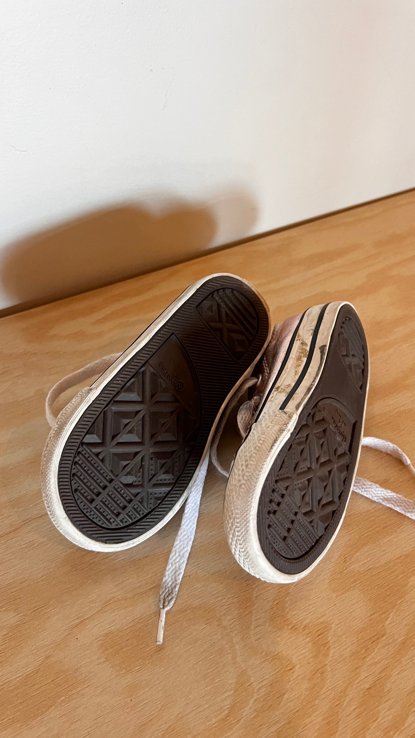LM - Consignment - Metallic Converse Size 7