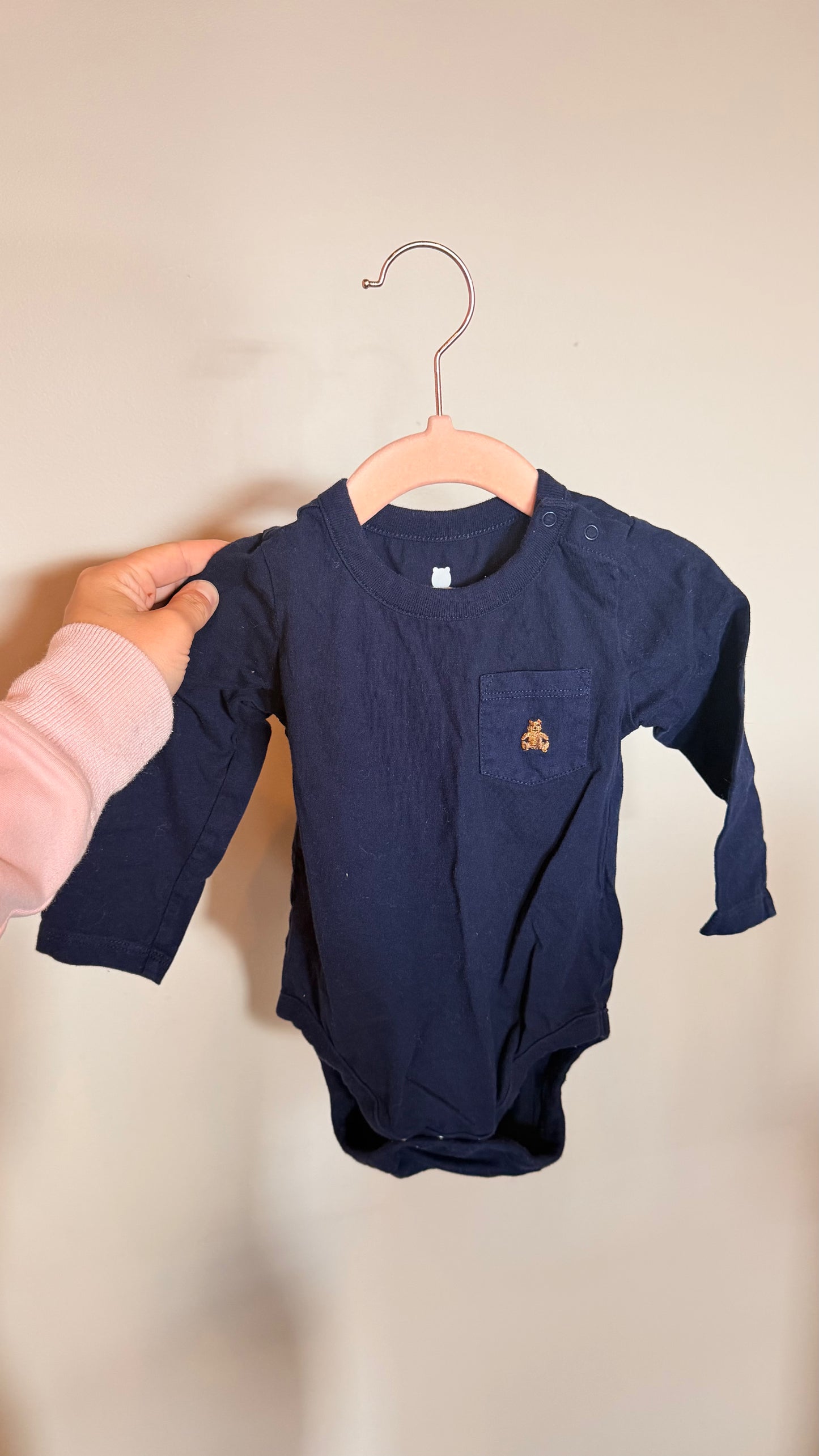 CD - Consignment - Baby Gap - Navy Bodysuit 12-18M