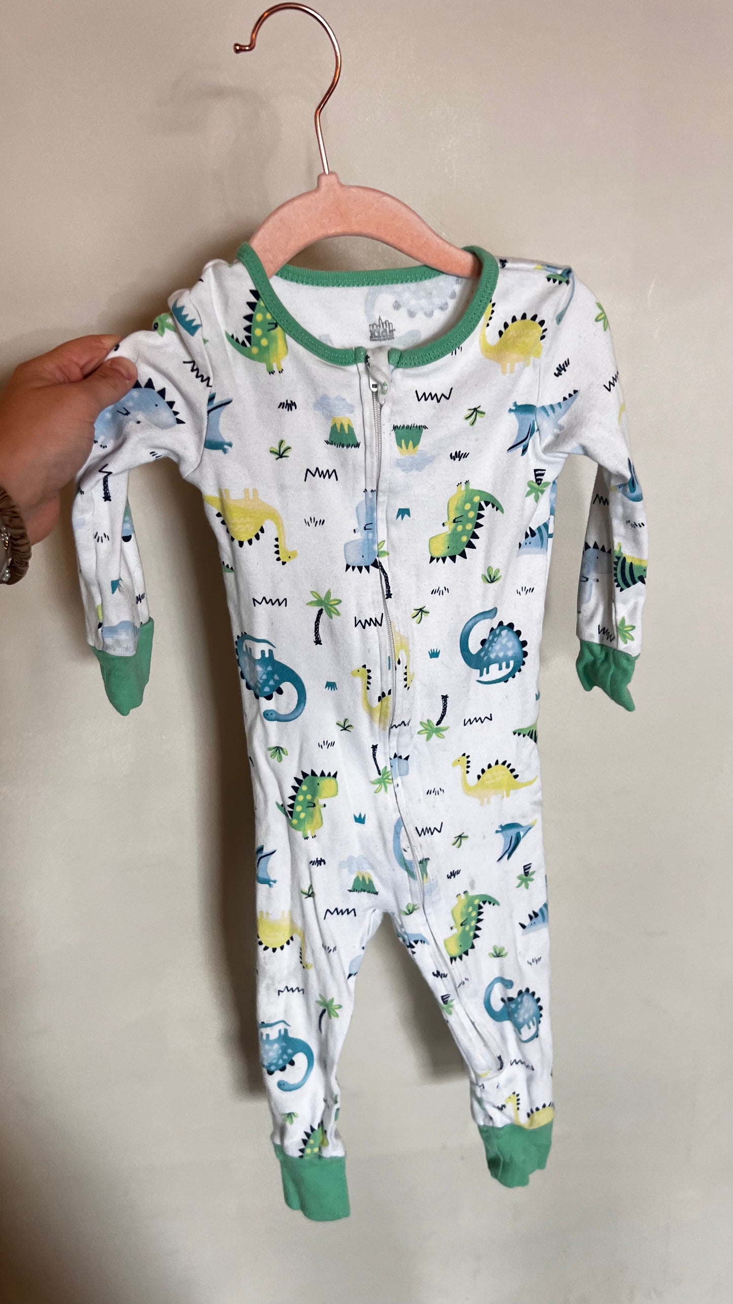 MY - Consignment - Kids Headquarters Dino Sleeper 2T