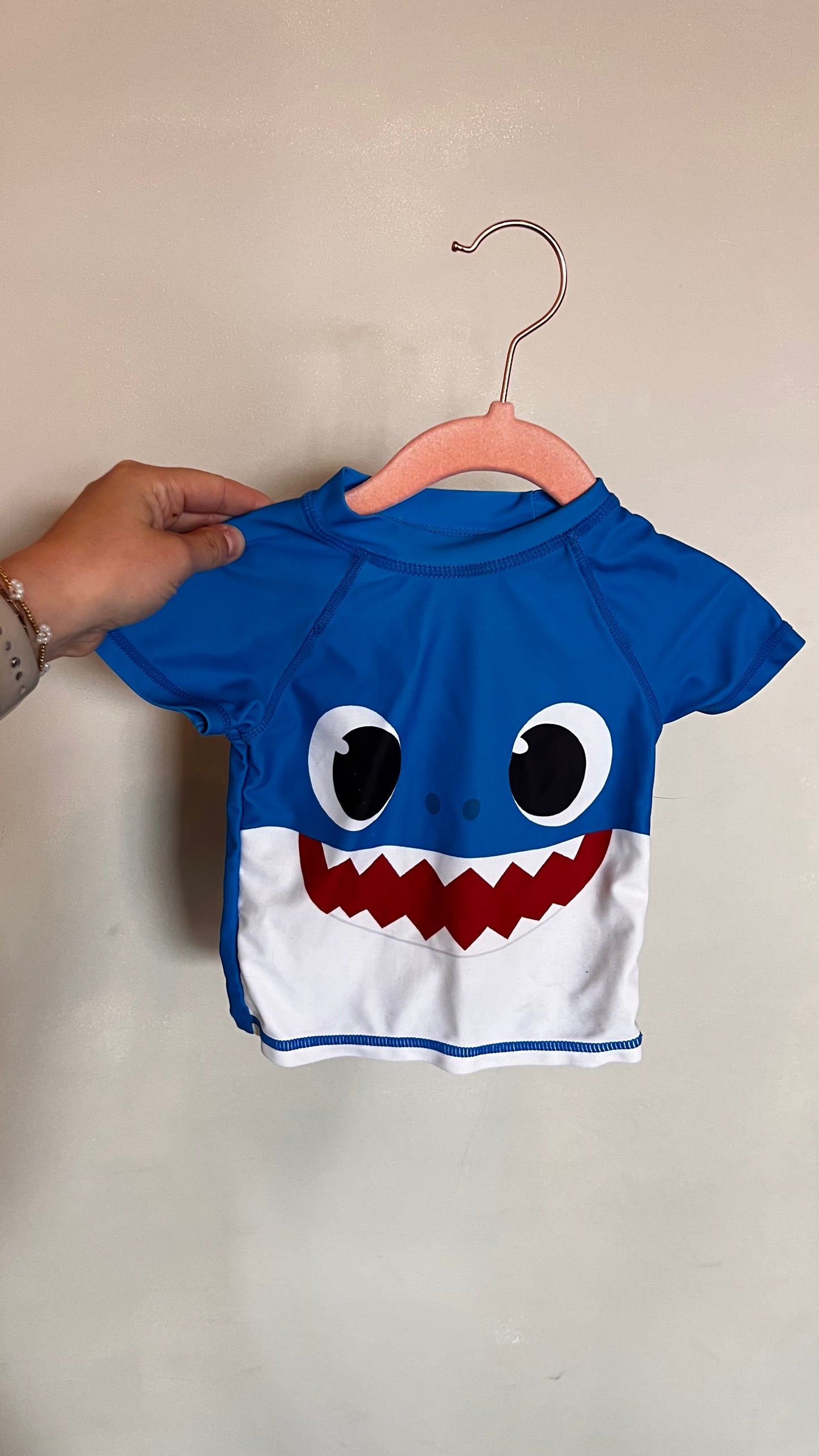 JE - Consignment - Pinkfong Shark Swim Shirt 6-12M
