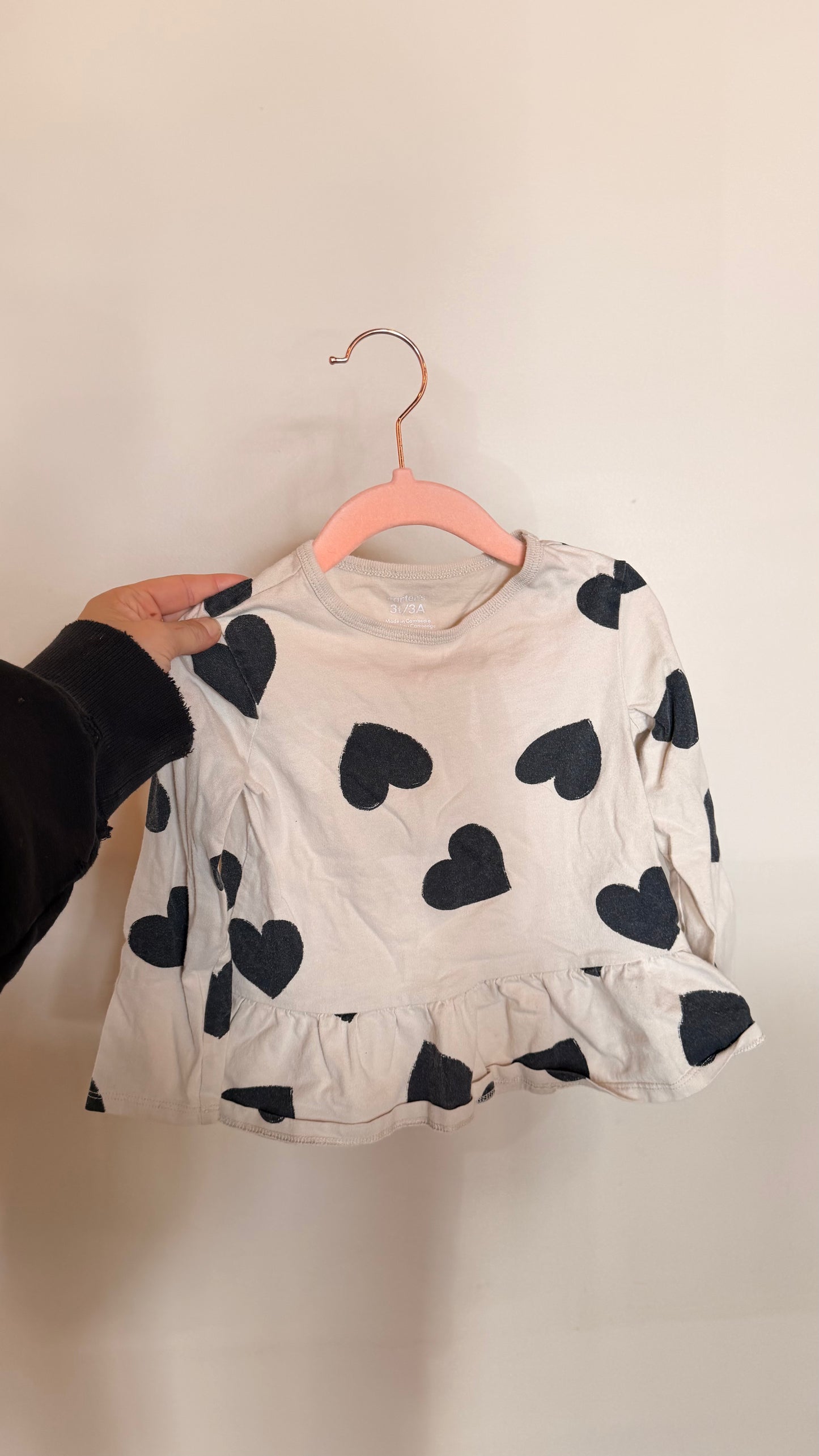 SP Consignment - Carters Beige Heart Long Sleeve 3T