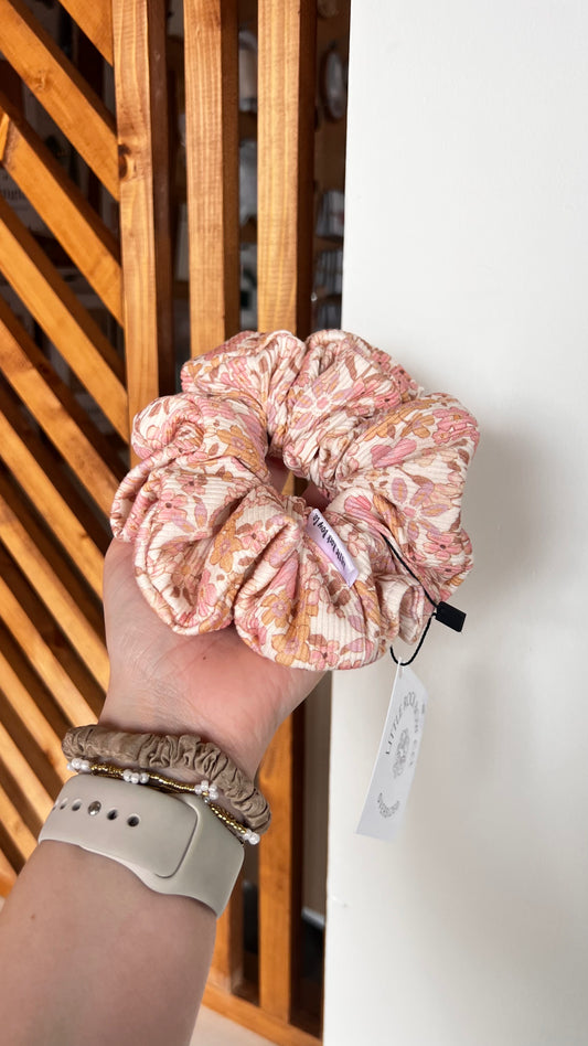 Little Rock Bow Co - Scrunchie - Retro Floral