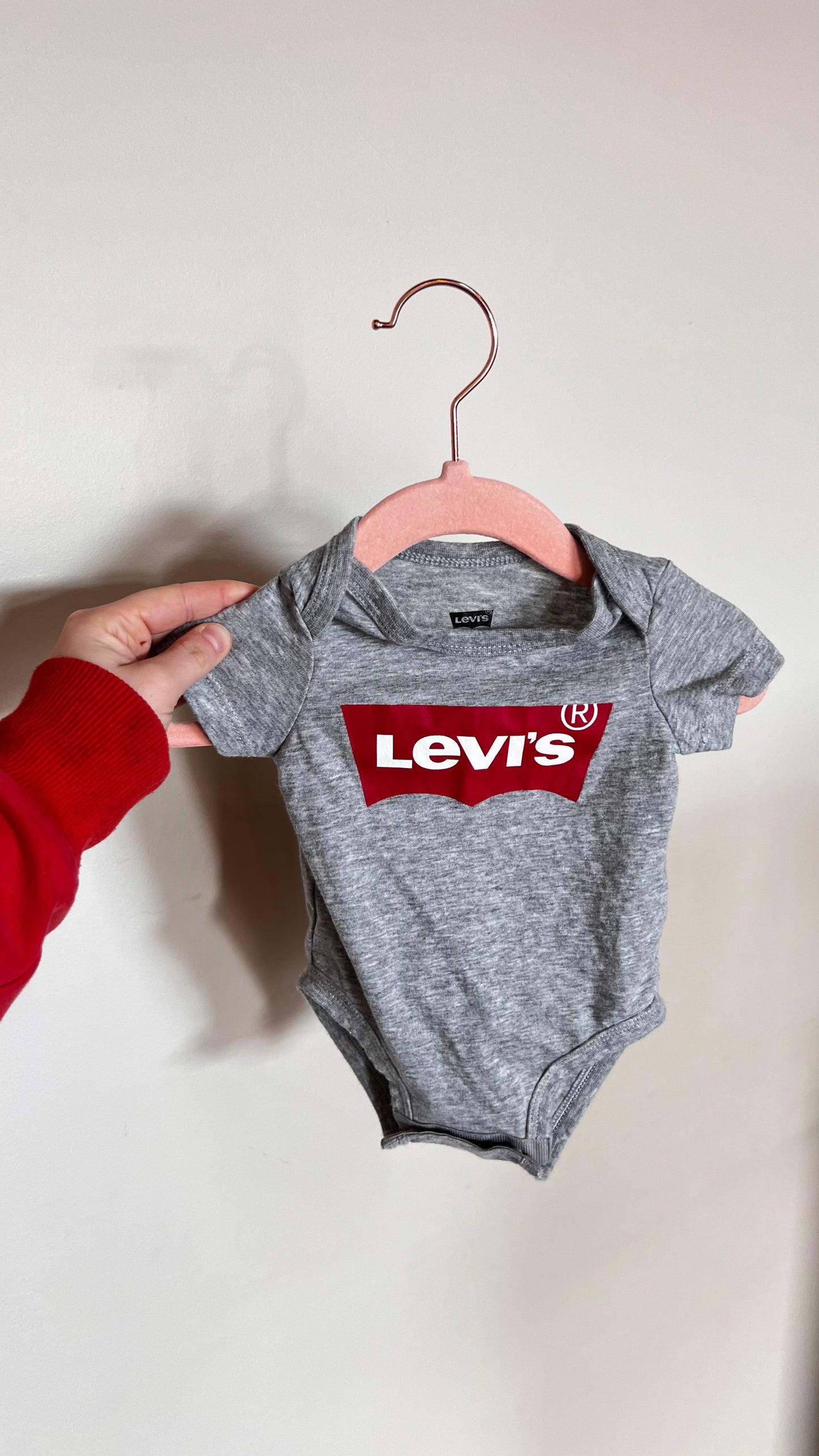 KB - Consignment - Levi Grey Short Sleeve Bodysuit - 3M