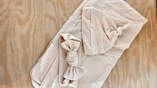 BH - Consignment - Konssy Beige Swaddle w/ Bow & Hat