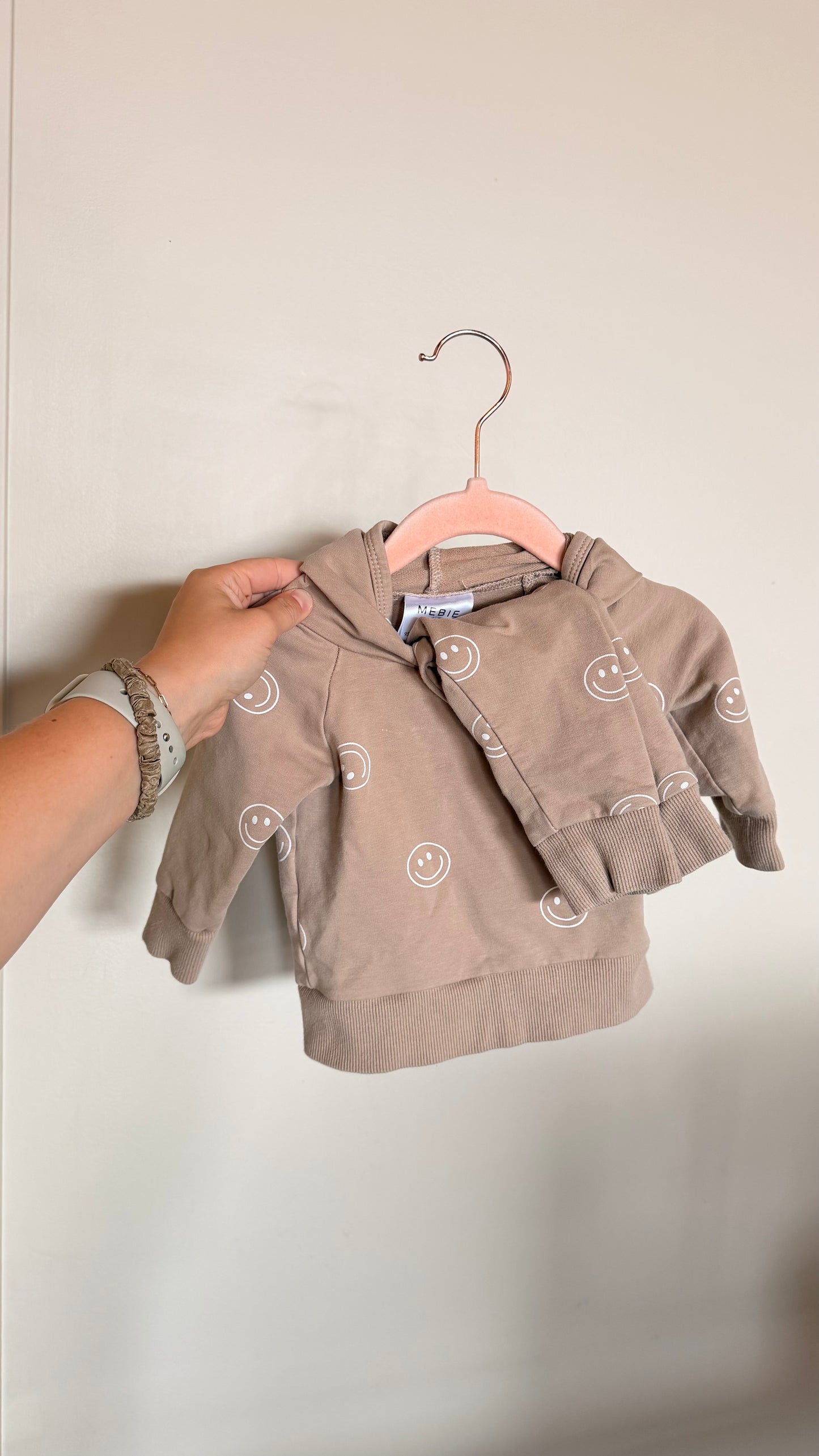 CM - Consignment - Mebie Baby Beige Smiley Set - 3-6M