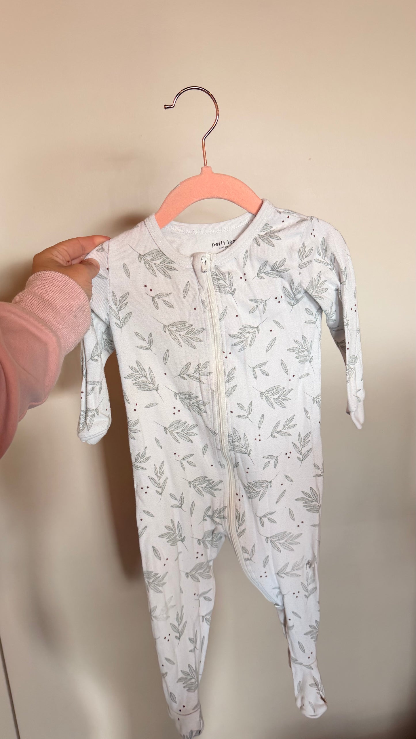 CD - Consignment - Petit Lem Holiday - White Sleeper - 12M