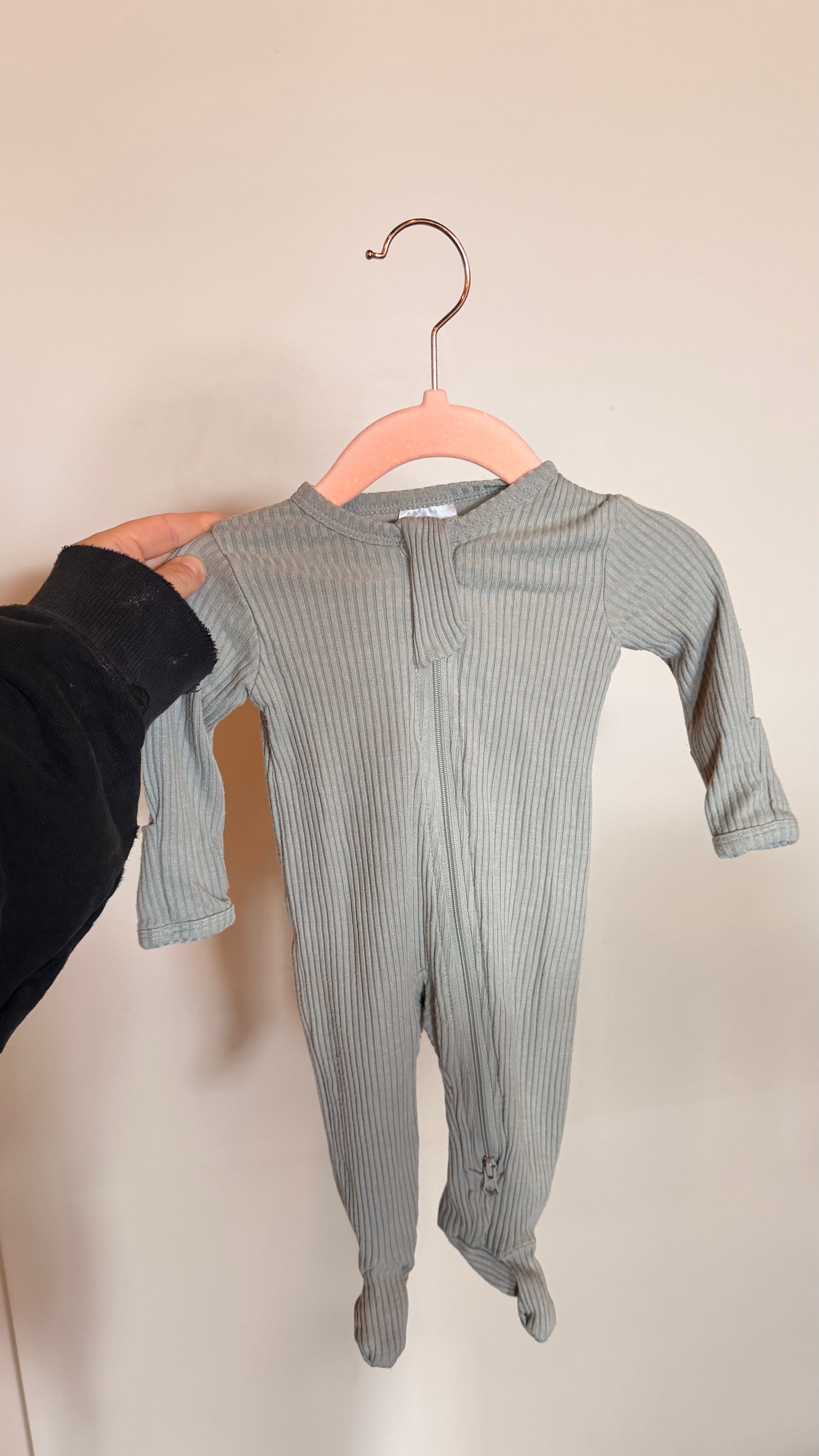 BB Consignment - Mebie Baby Green Ribbed Sleeper Newborn
