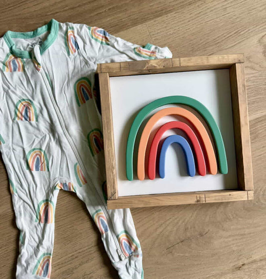 Crafts by Gillian - Wasabi Rainbow Wall Hanging
