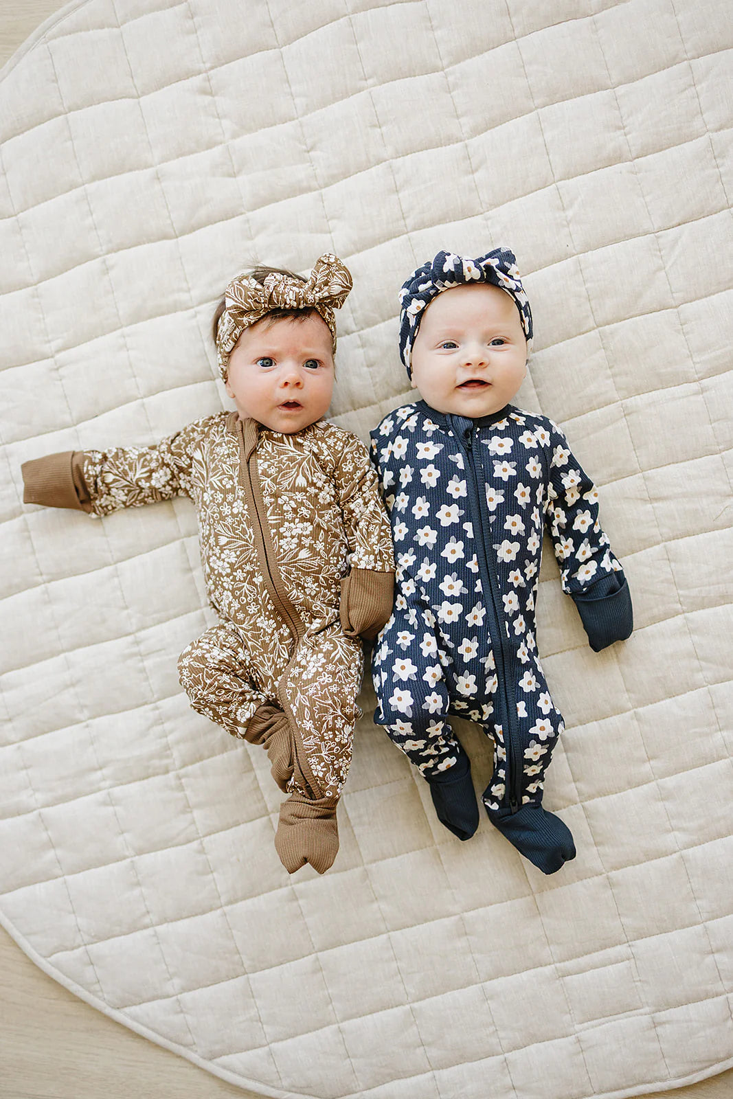 Mebie Baby - Navy Daisy Ribbed Bamboo Zipper