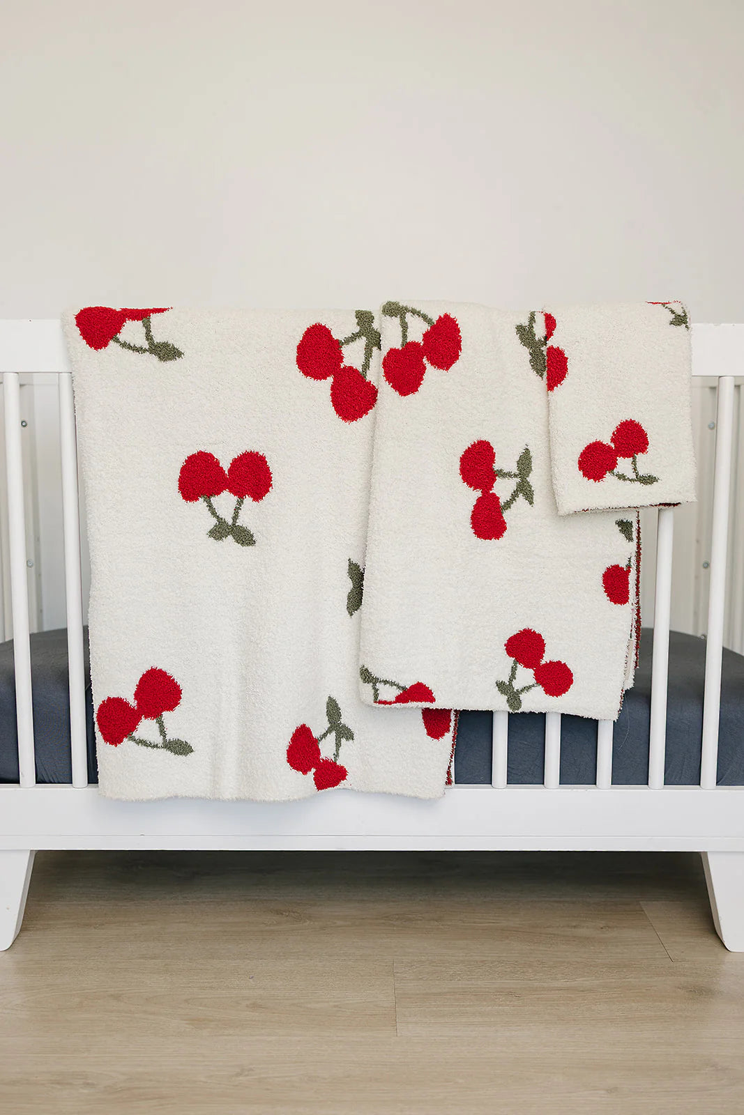 Mebie Baby - Cherry Plush Blanket