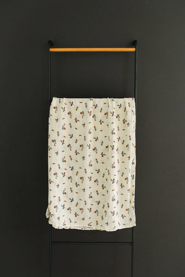 Mebie Baby - Cream Floral Muslin Swaddle